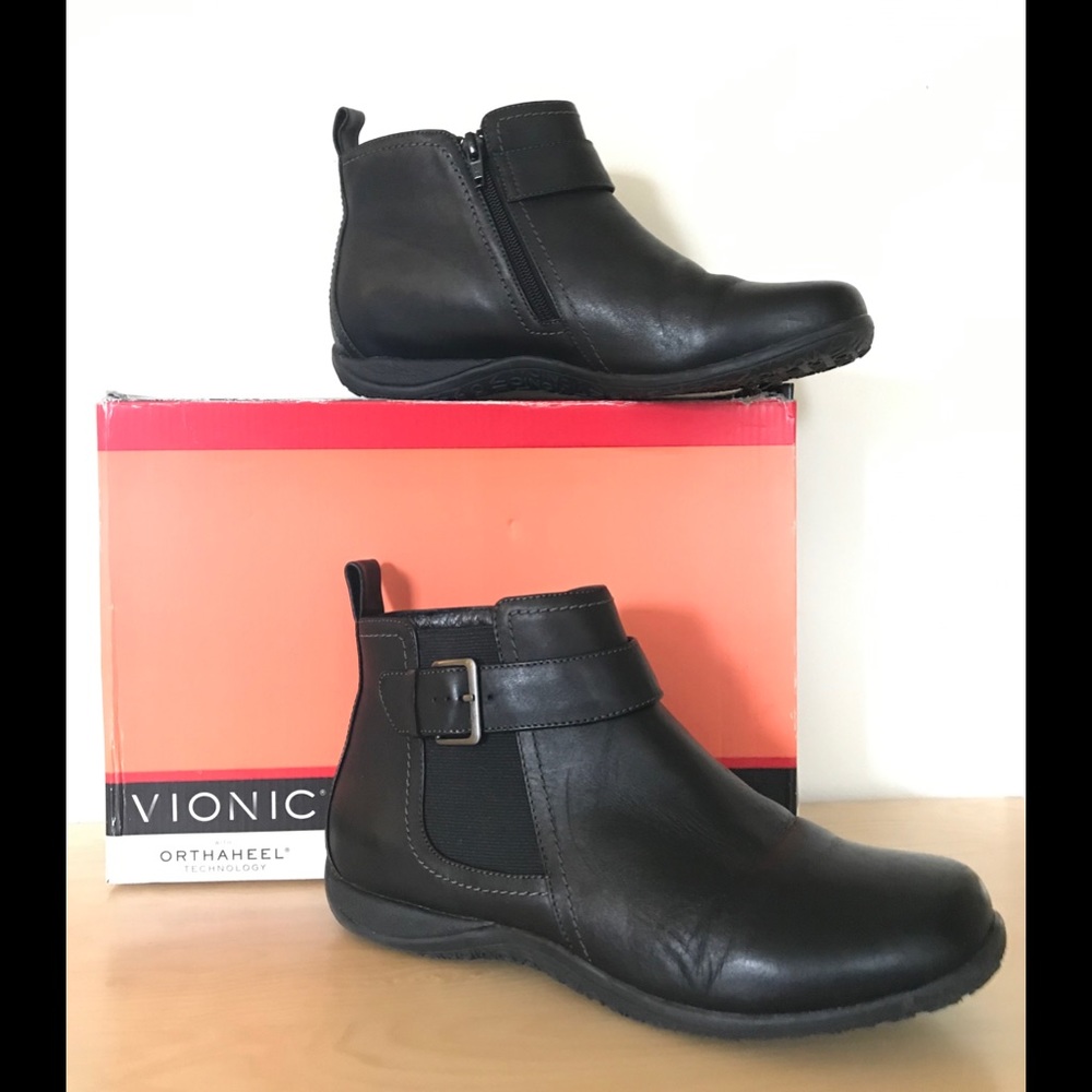 Vionic Adrie Ankle Boot